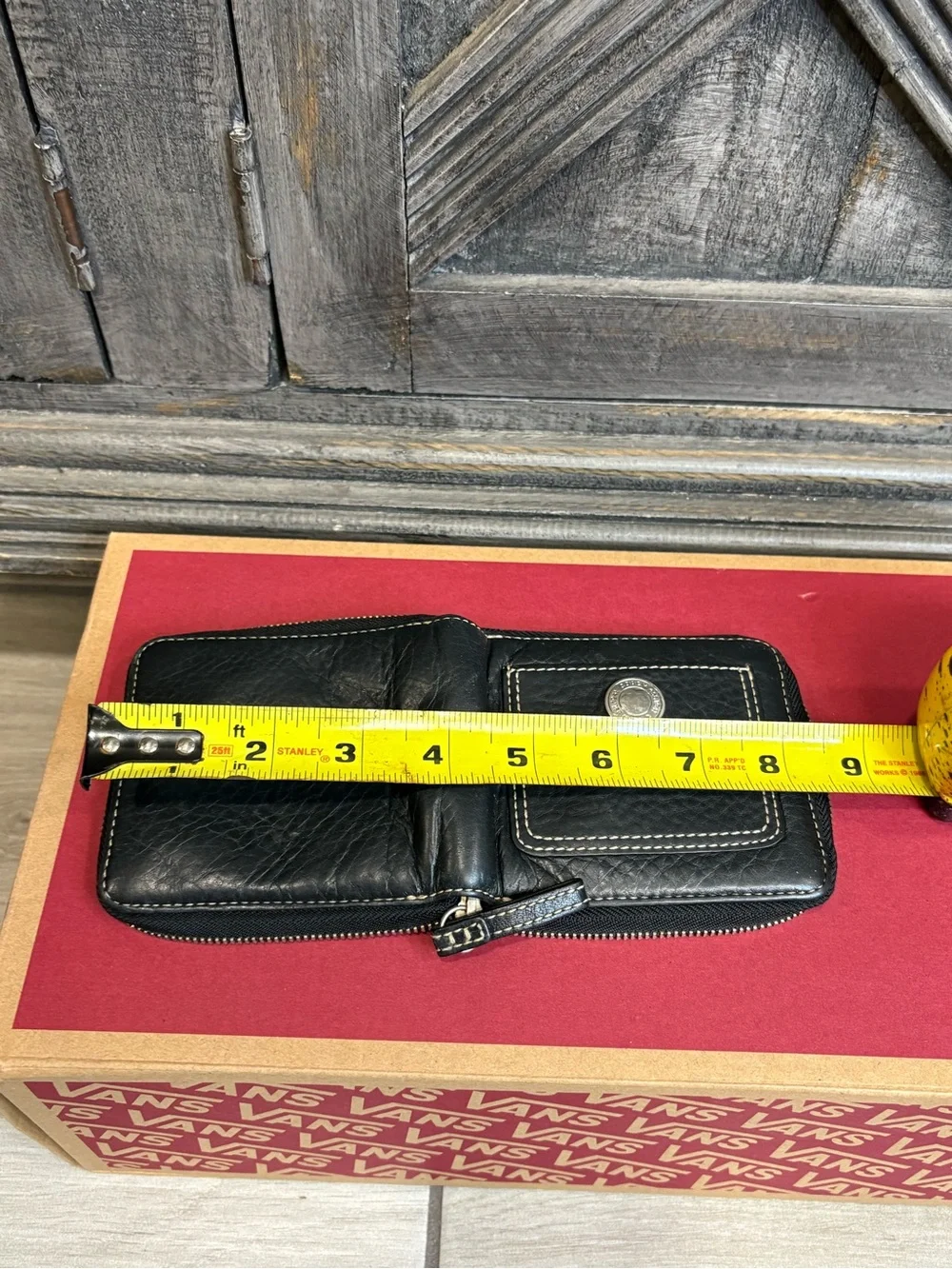 Coach Blk Leather Zipper Wallet